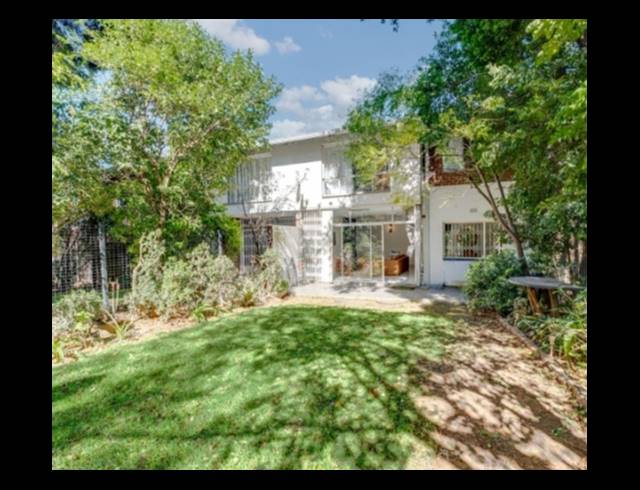 2 BEDROOM APARTMENT FOR SALE IN SANDOWN